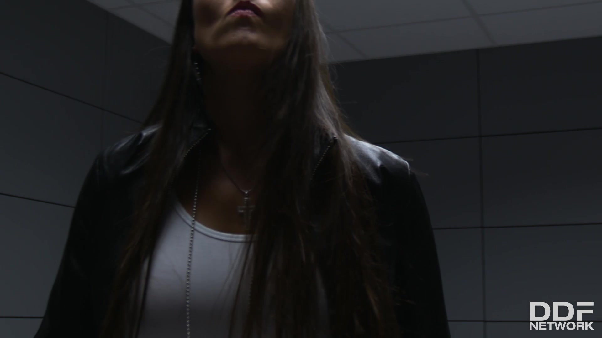 The Interrogator: Busty Cop Sucks her Prisoner - PornWorld