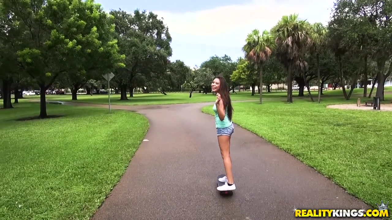 Sucked By A Skater Slut - RealityKings with Tyler Steel, Samantha Parker