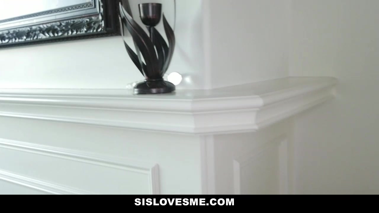 Sislovesme - Amateur Sis Learns To Use Condoms