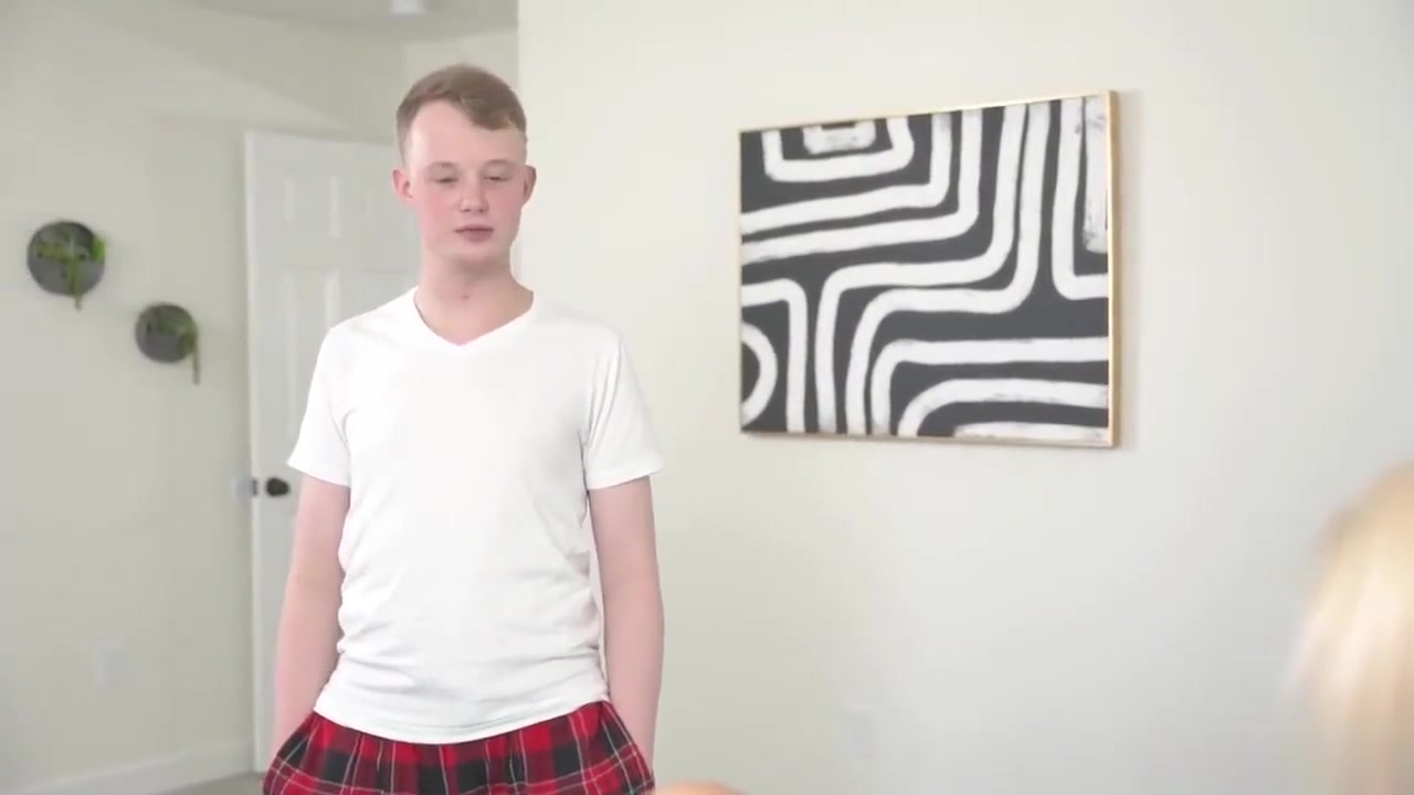 Come Lick My Pussy! Marlon Asks For Stepsons Friend