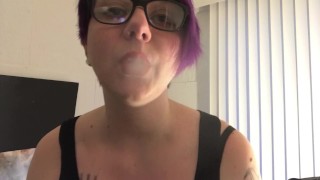Fake fingernails smoking
