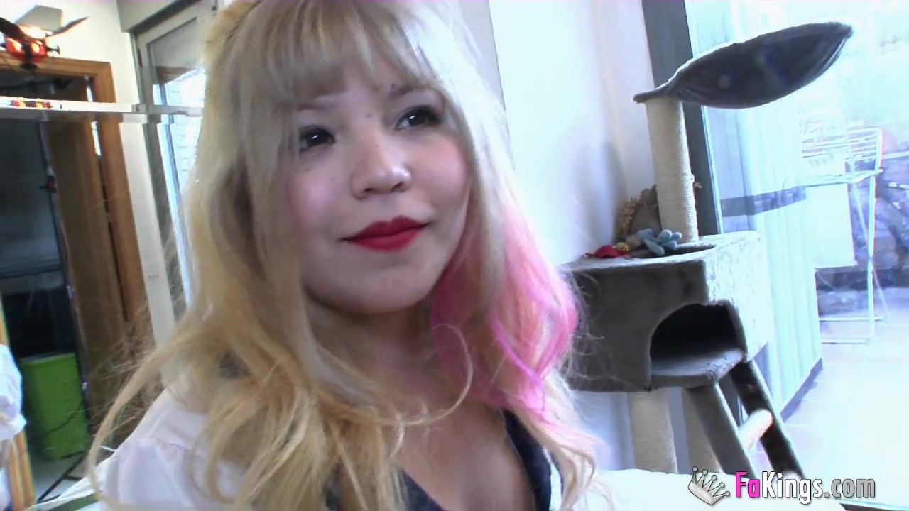 This Japanese teen 18+ squirts a lot when masturbating