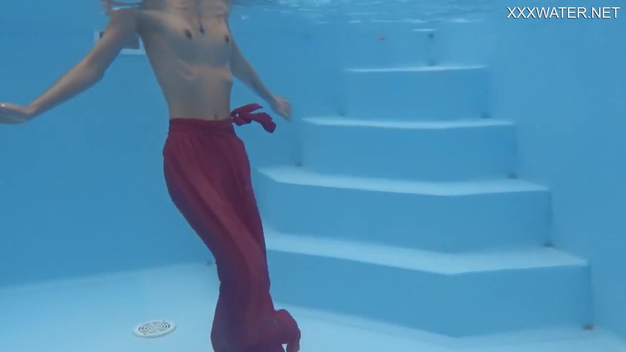 Petite Ultra In The Pool With Hermione Ganger And Hot Pornstar