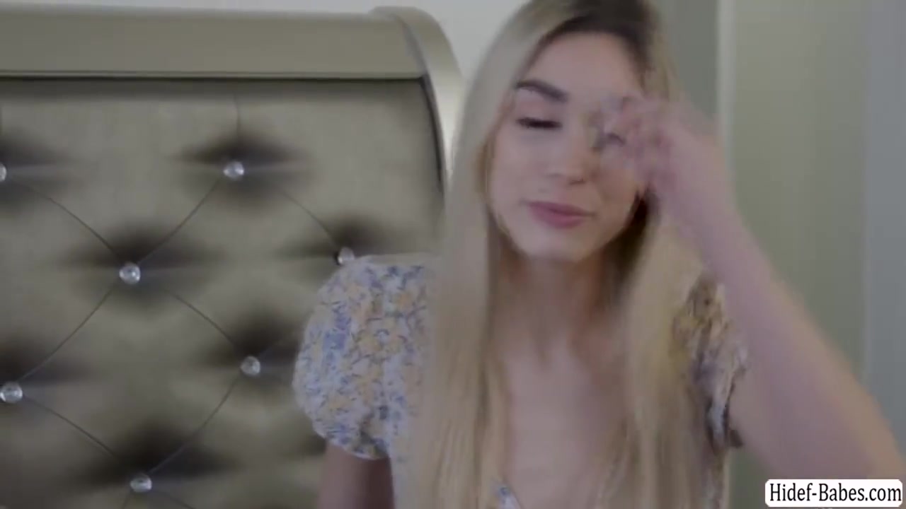 Lesbian Stepsiters And Face Sitting With Vanessa Sky And Delilah Day