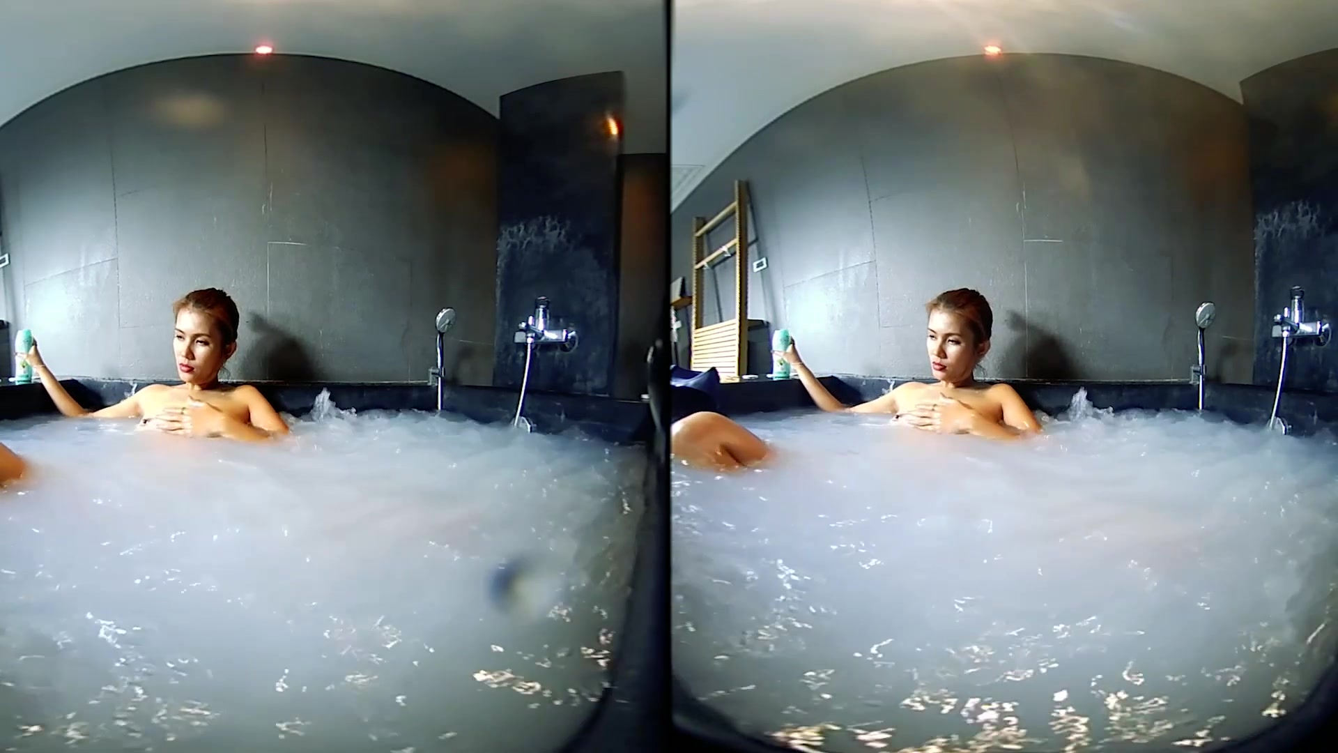 Wet Finger Games In The Whirlpool 3 - VRPussyVision