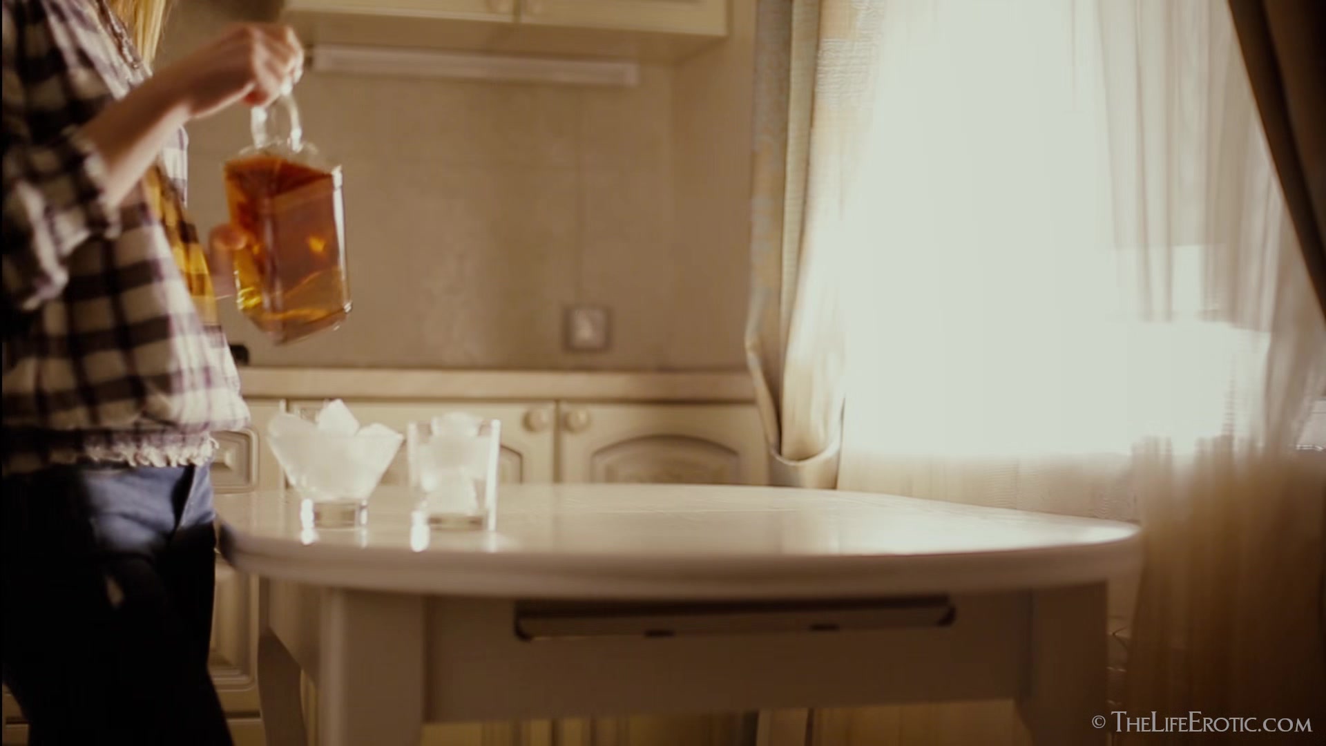 Liquid Gold 2 - Susie - TheLifeErotic