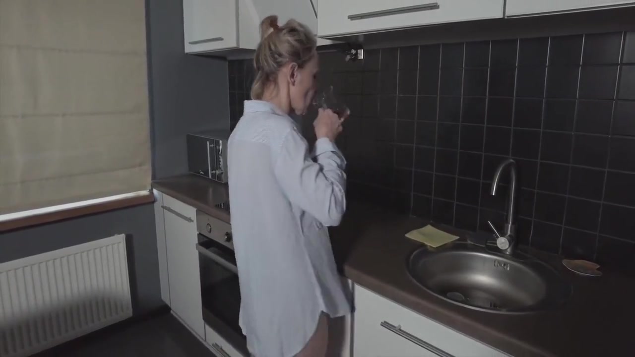 Pantyhose Mature Gets Fucked Waking Up For Some Coffee