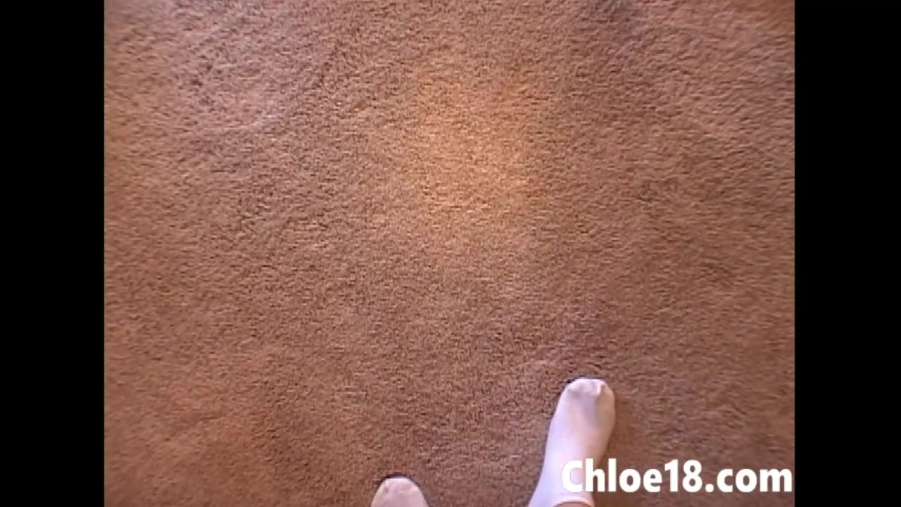 Chloe 18 fingering closeup closeup