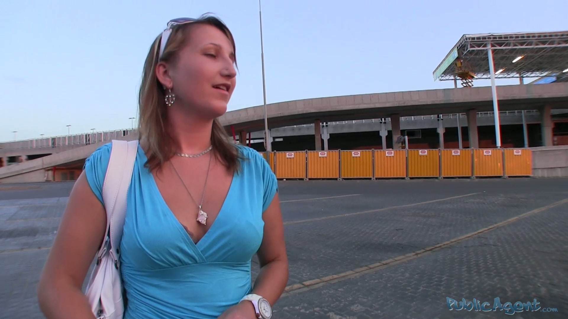 PublicAgent Clip. Tess
