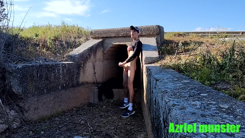 abx 1 099 - Risky Public Jerkoff Near Highway