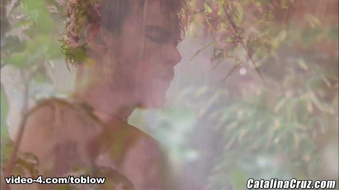 Faith Leon - LicensedToBlow