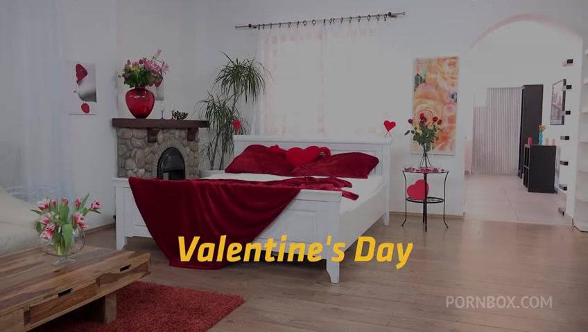 Valentine's Day with Claudia Macc,Amaris by VIPissy - PissVids