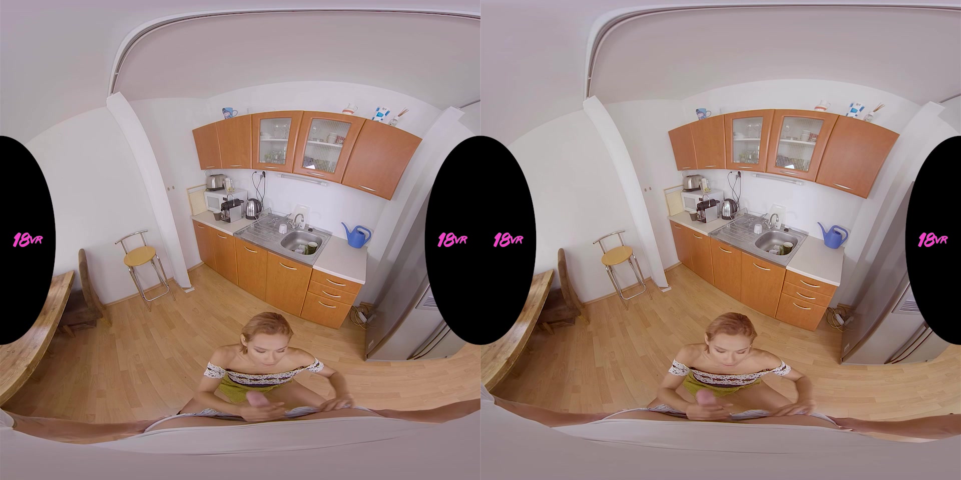 Veronica Leal in Cafe Crema - 18VR