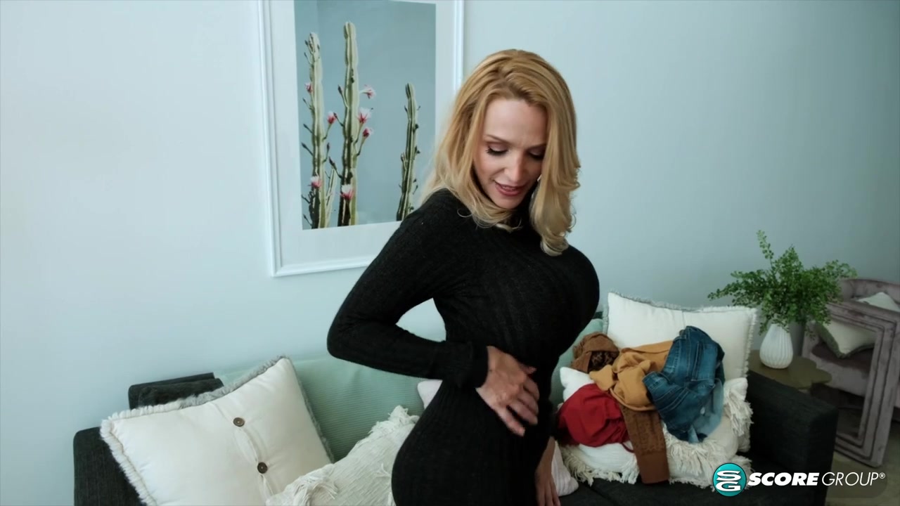 Billi Bardot: Tight, Tighter, Tightest - ScoreLand