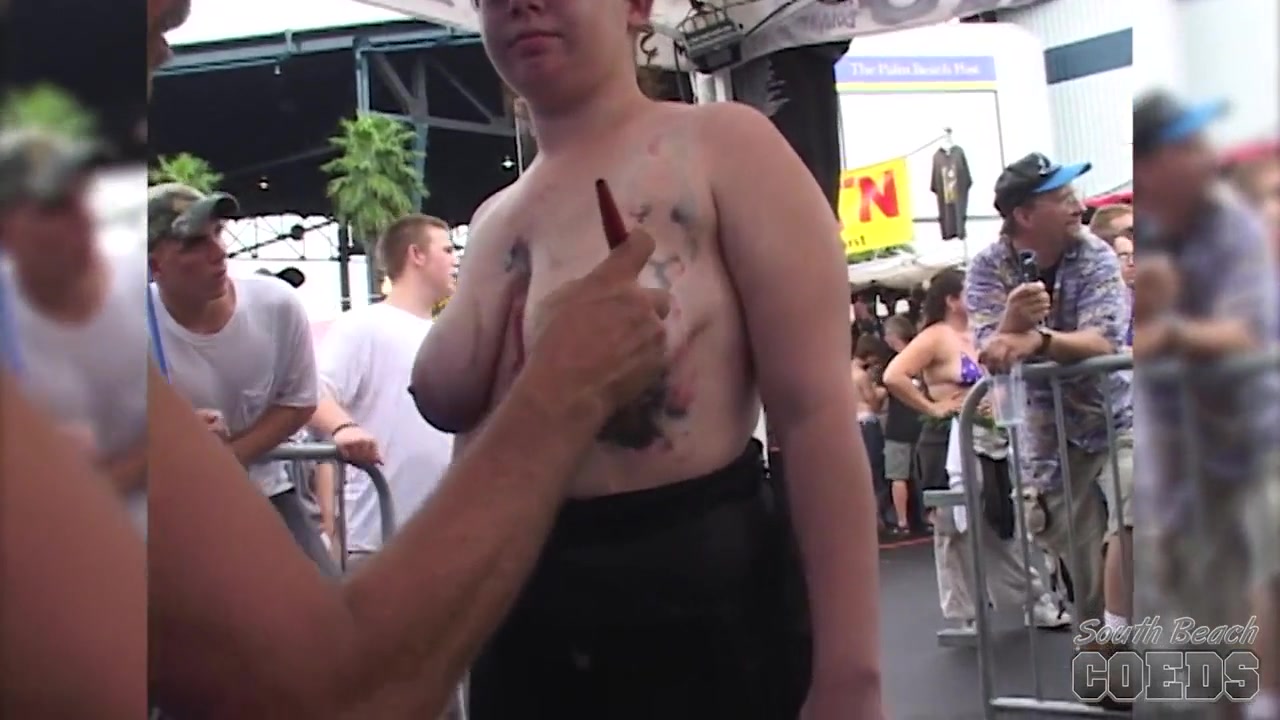 Some Chicks Getting Their Tits Body Painted On Duval Street Key West - SouthBeachCoeds