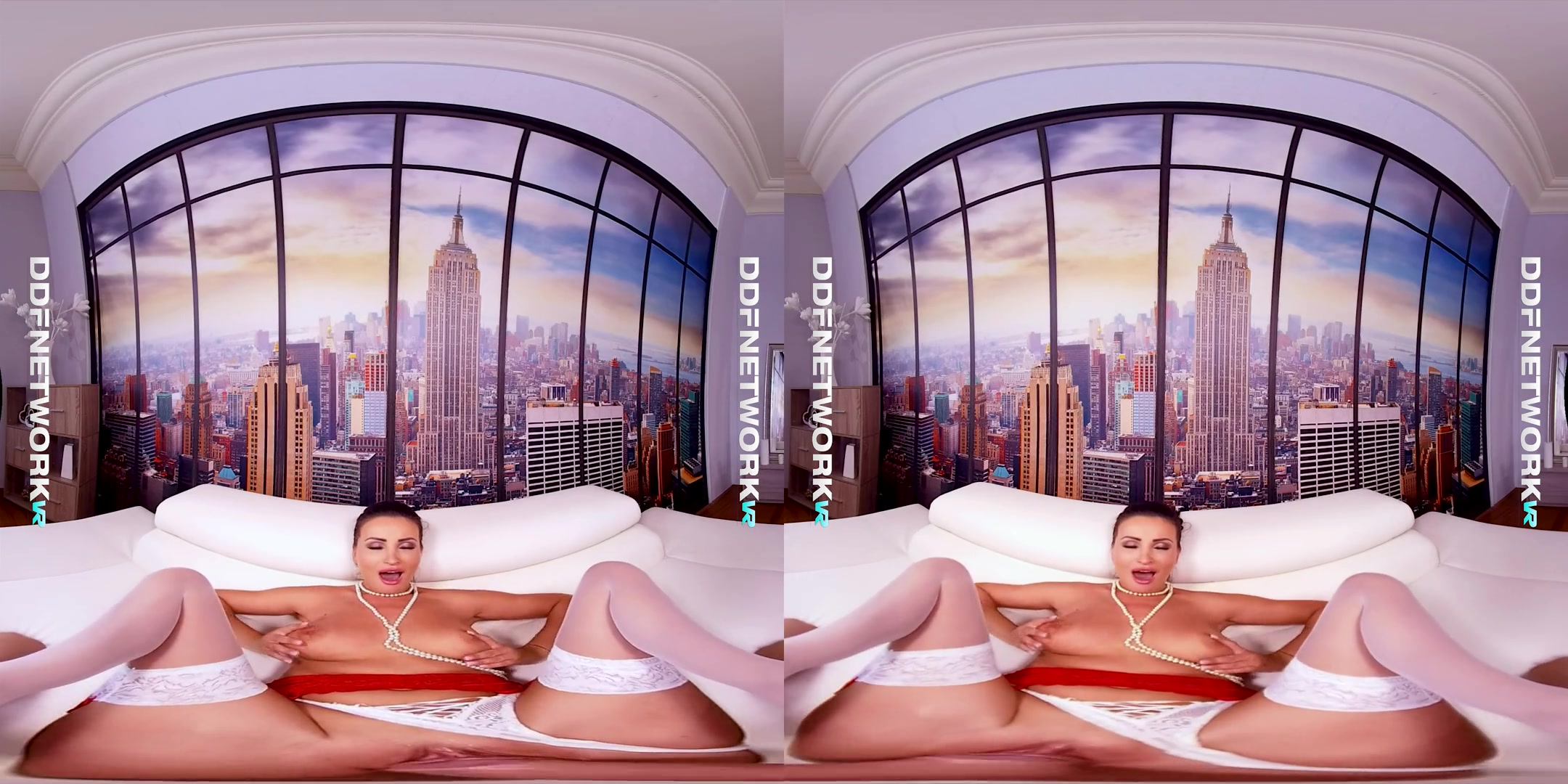 Alyssia Kent in The Temptress - DDFNetworkVR