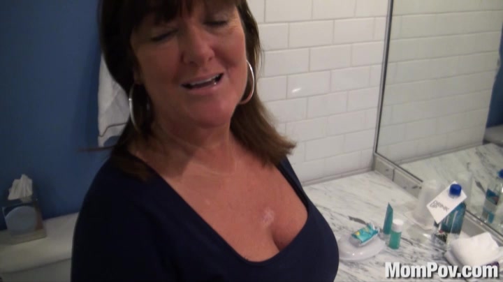 Sexy Rhonda engulfs a really big penis in hd milf video