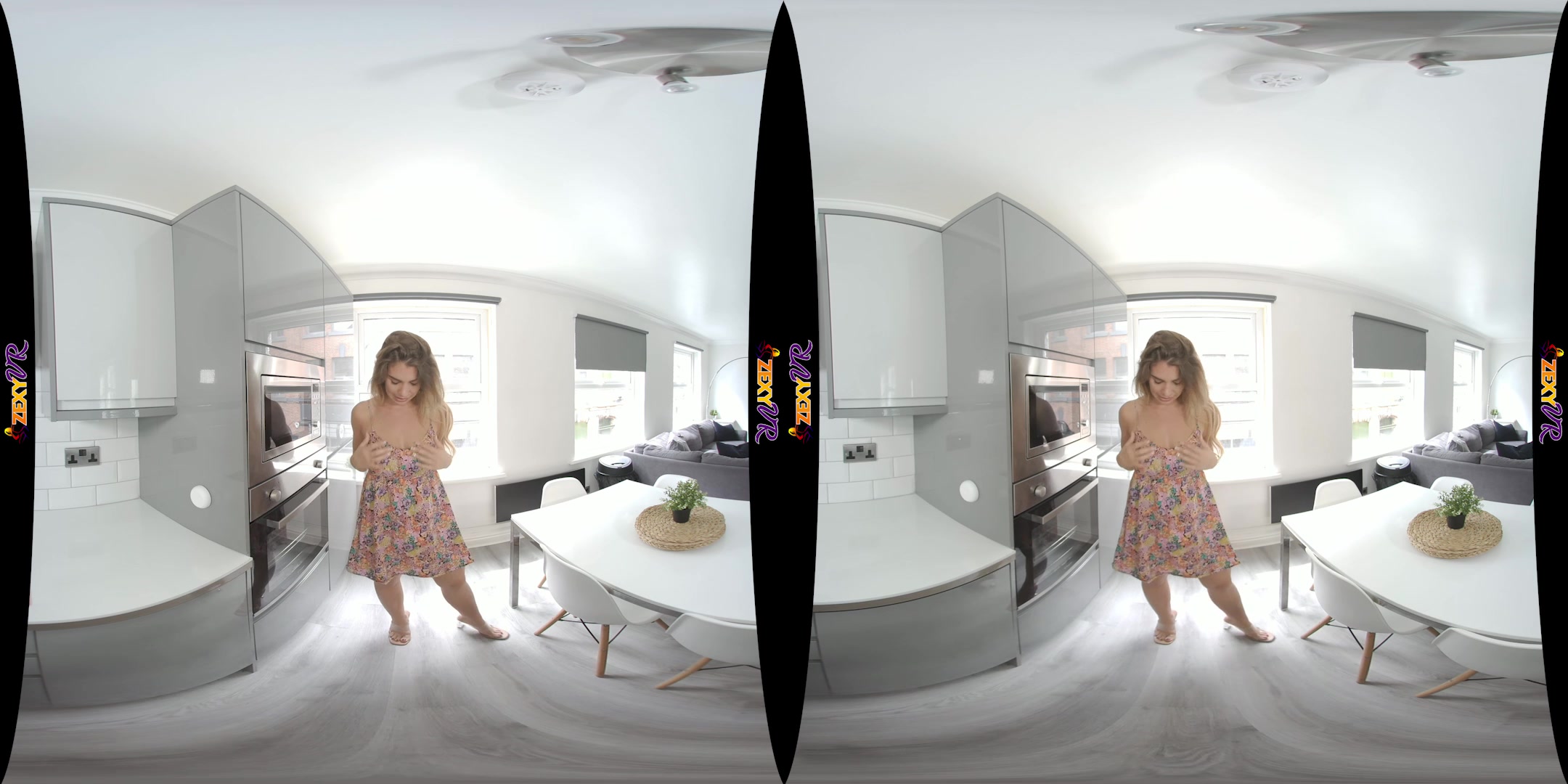 Sunny Striptease featuring Katie Louise - ZexyVR