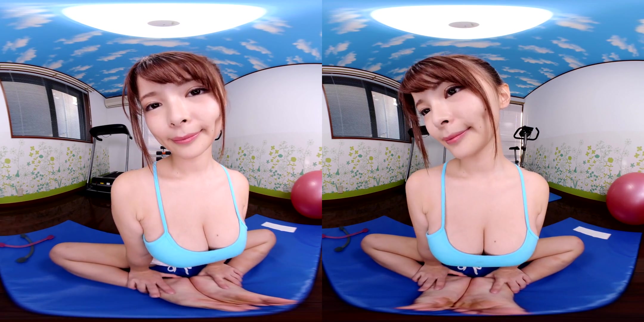 Virtual Dive: A Close-Up Lesson Touching You - Asian Workout Bikini