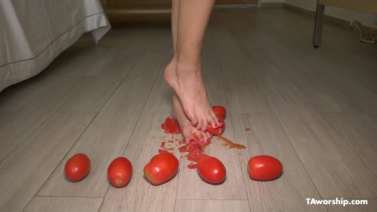 Ambers Tomato Food Foot Fetish - Taworship