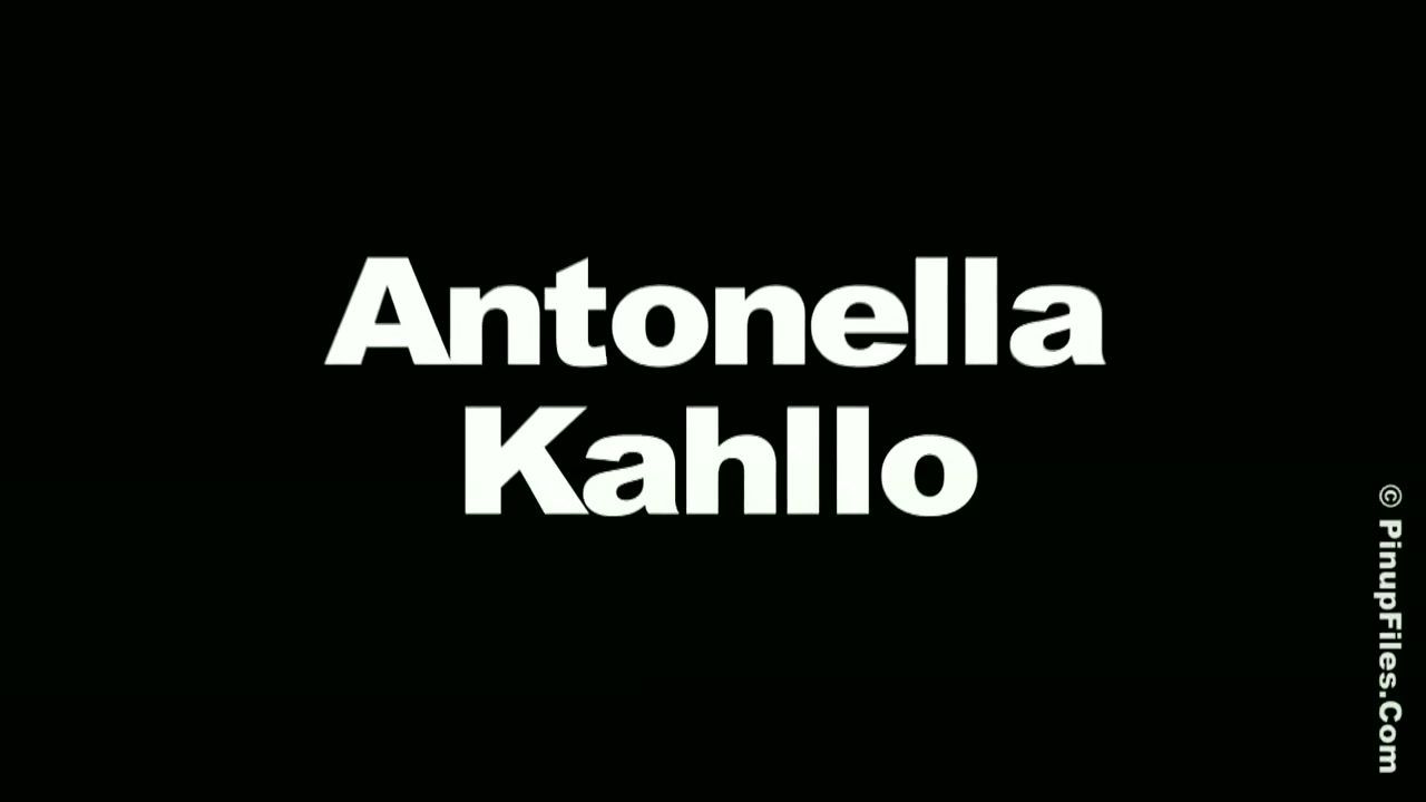 Antonella Kahllo - Caliente Christmas 3