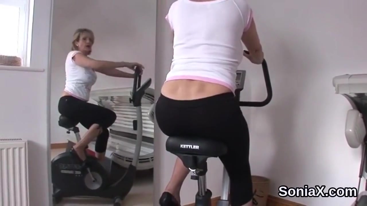 Adulterous Pops Out Her Big Boo - Lady Sonia And Daniella English