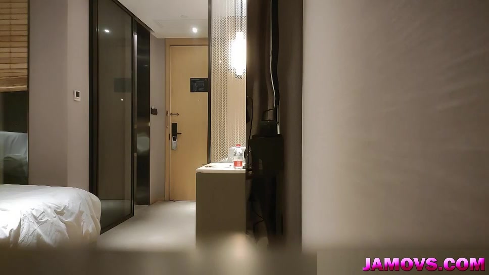 asian girl sex in a hotel