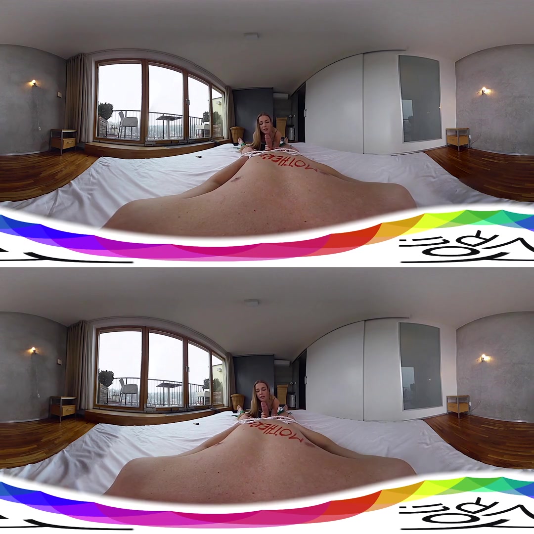 Alexis Crystal in X GF's Dumping - HoliVR