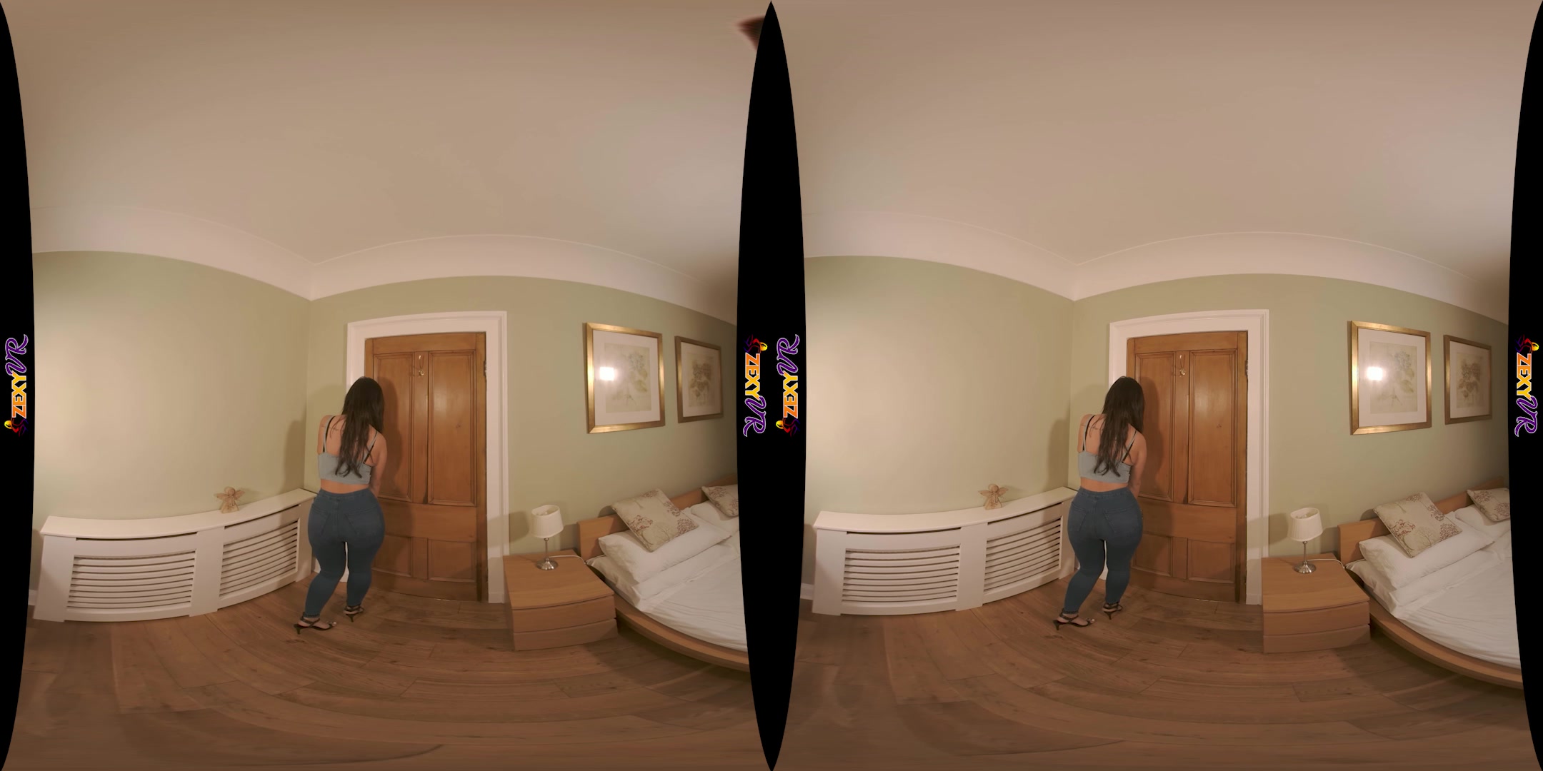 I'm Home Alone featuring Frankie L - ZexyVR