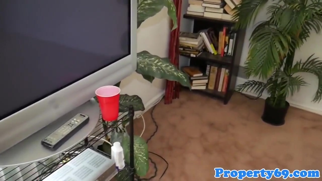 Busty Estate Agent Cockriding And Sucking Guy