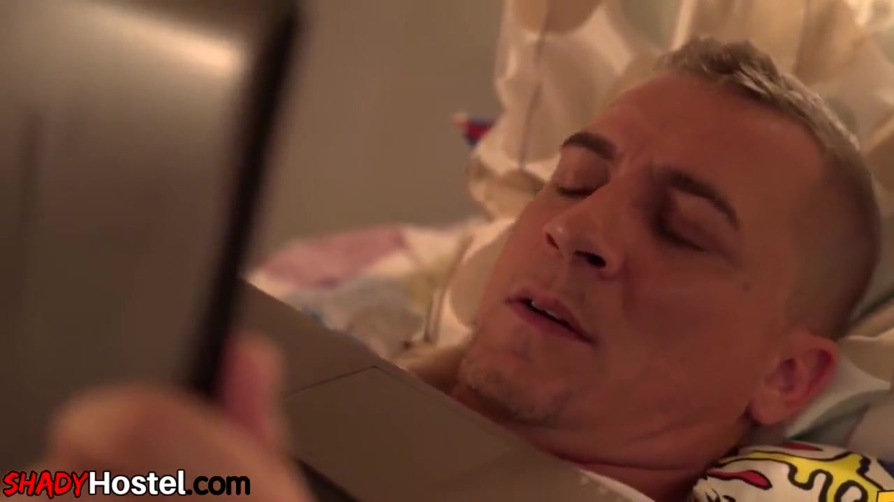 Babes Enjoy ***deepthroating And Facesitting
