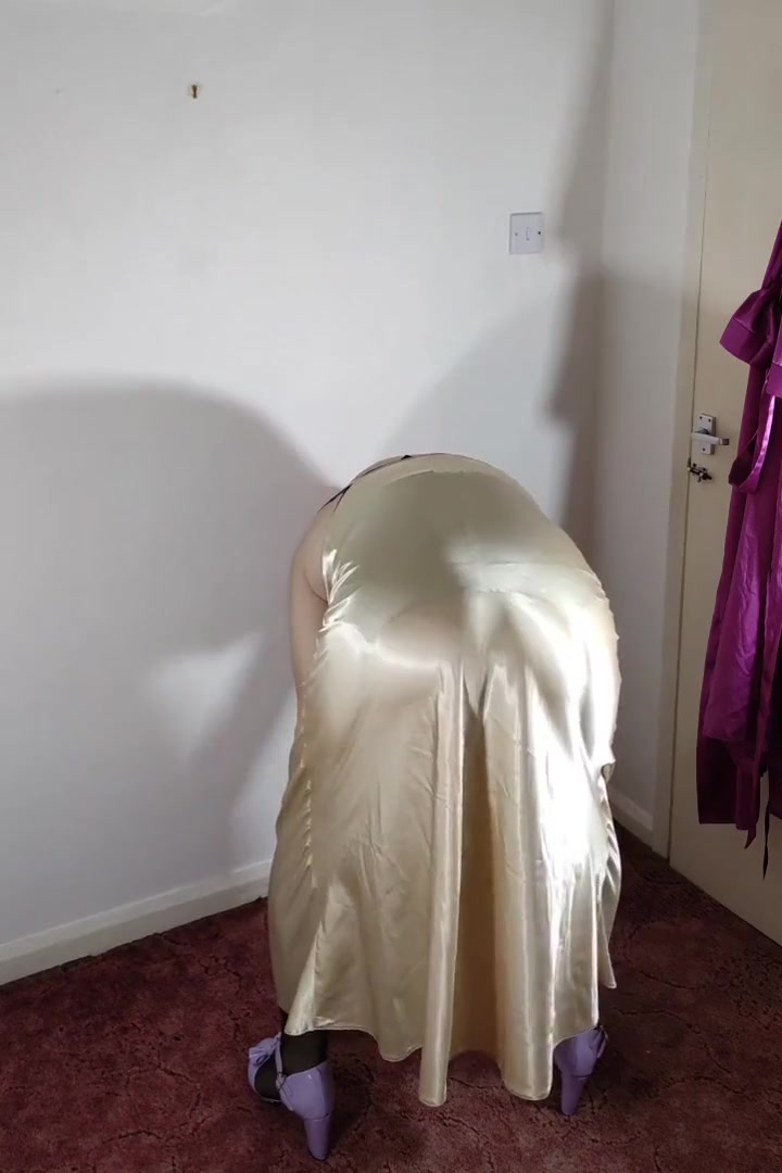 Uk Tv Slut Nottstvslut Sexy Gold Satin Black Stockings Pink Latex Hood