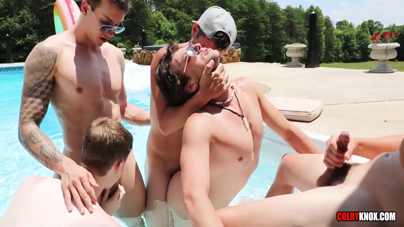 Five Gays Get Wet And Wild -bareback- 5 Min With Colby Chambers, Finn August And Ethan Adams