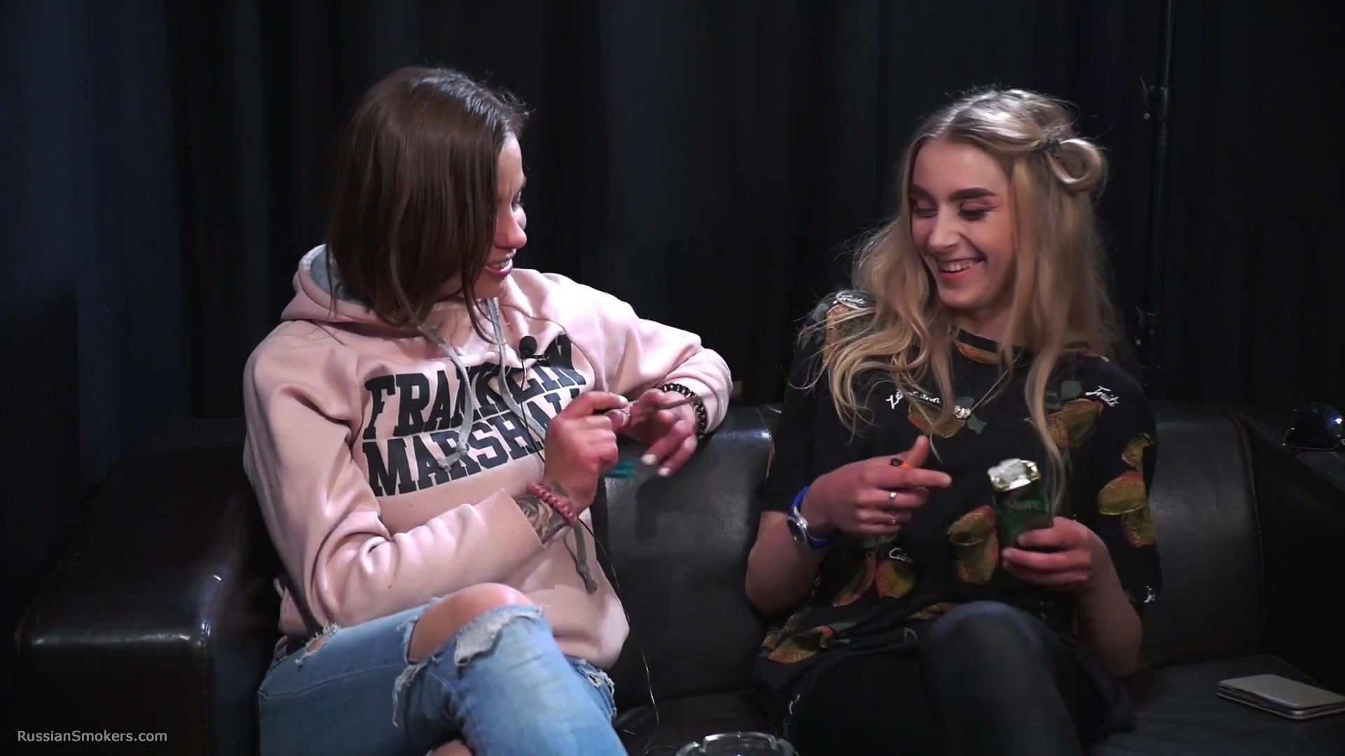 Two Friends Step mommies Are Smoking, Talking And Kissing For The First Time