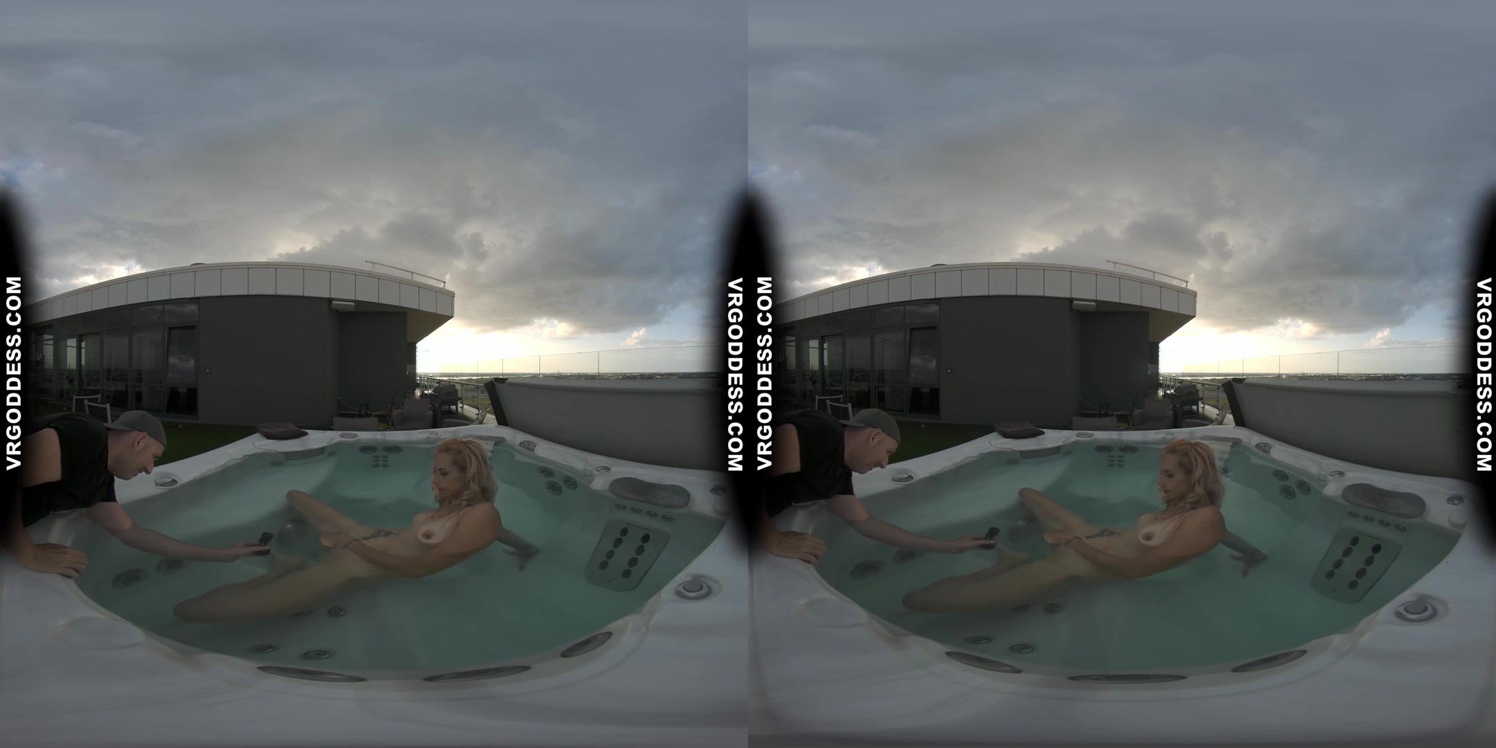 Sexy Mary Jane Using Glass Dildo In Jacuzzi