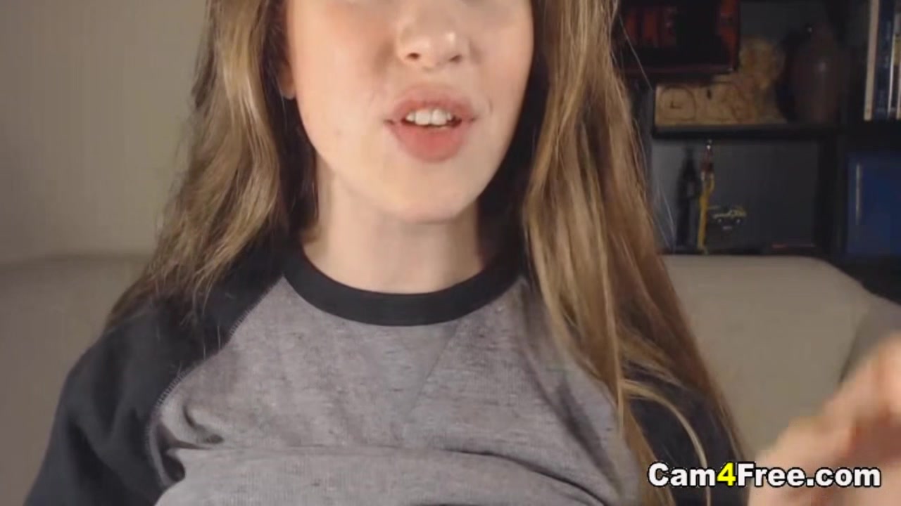 teen 18+ With Big Boobs Put Vibrator On Pussy