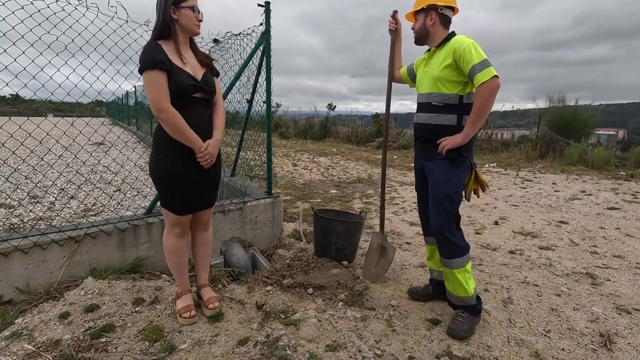 Construction Worker Fucks Curious Girl And Cums Inside. 11 M