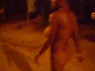 Sexy Ebony want to attract attention of the guys by walking naked