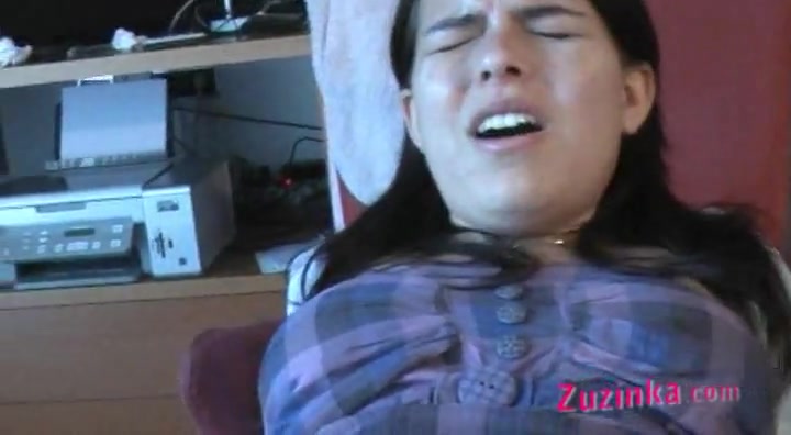 Zuzinka and fetish masturbation through leggins
