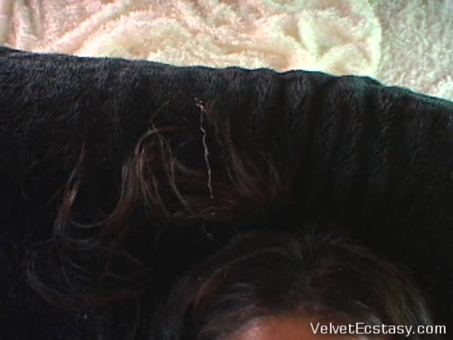 Ebony whore gives a great blowjob