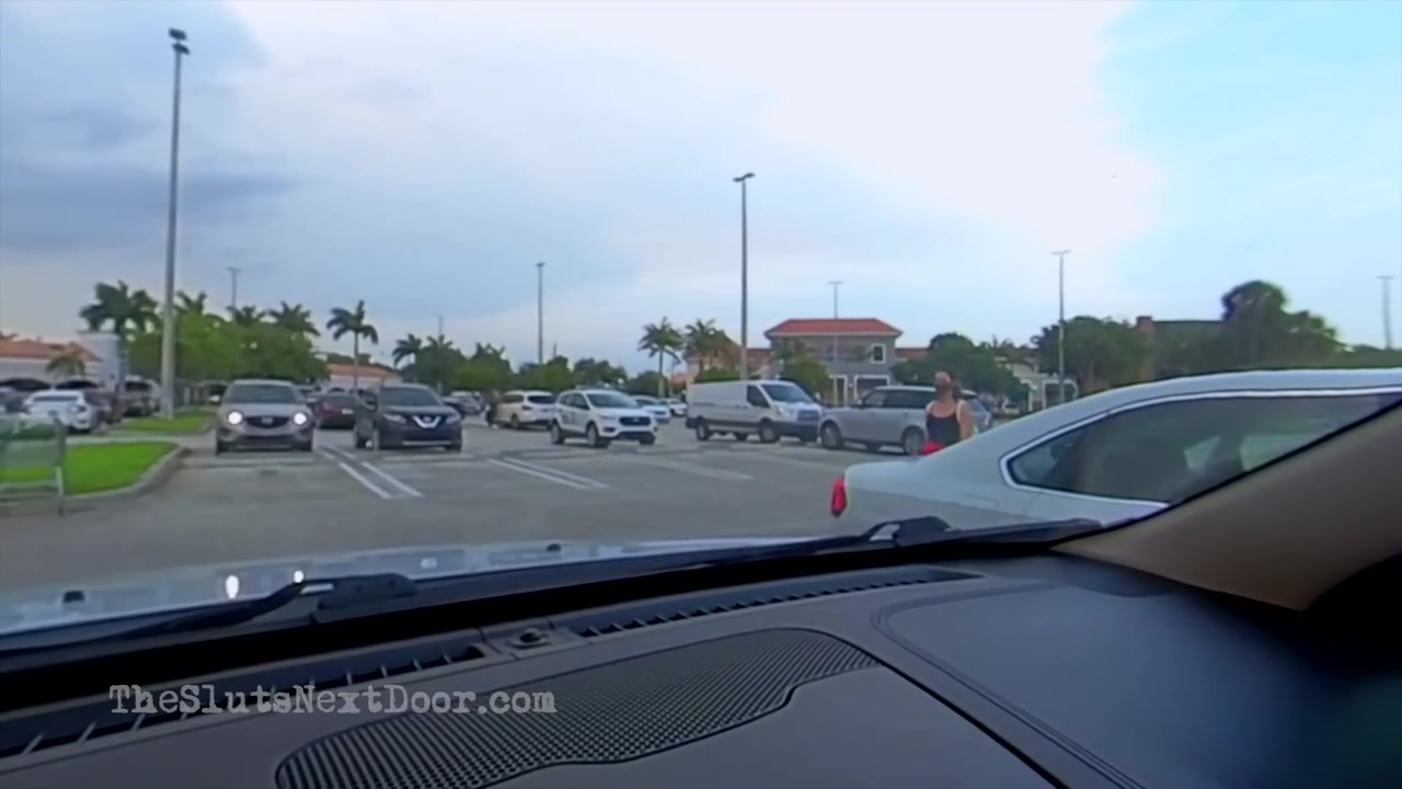 Fingering A Slut In The Parking Lot During Coronavirus
