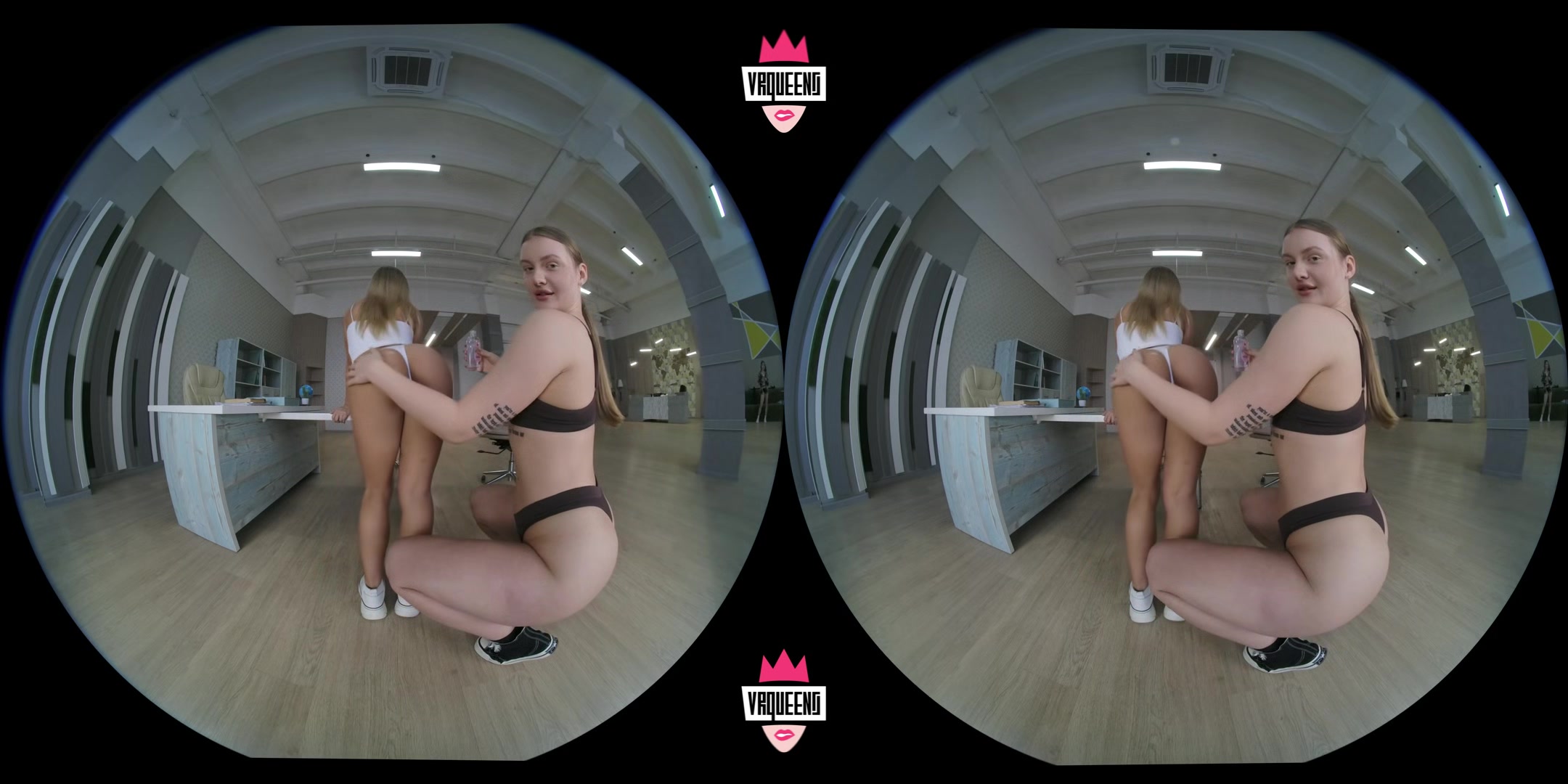 Oily Booties - Barby & Liona - Vr Queens