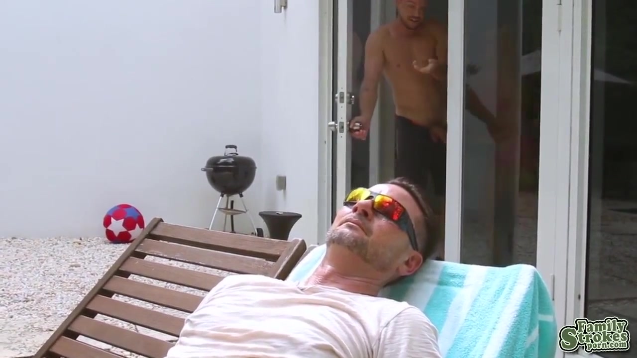 Riley S In Cousin Fucked Her By The S Of The Pool