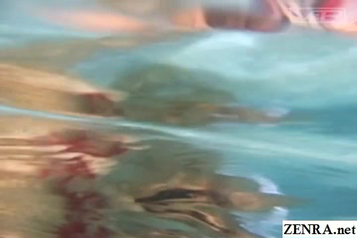 JAV pool games 36 women capture the bikini top Subtitles