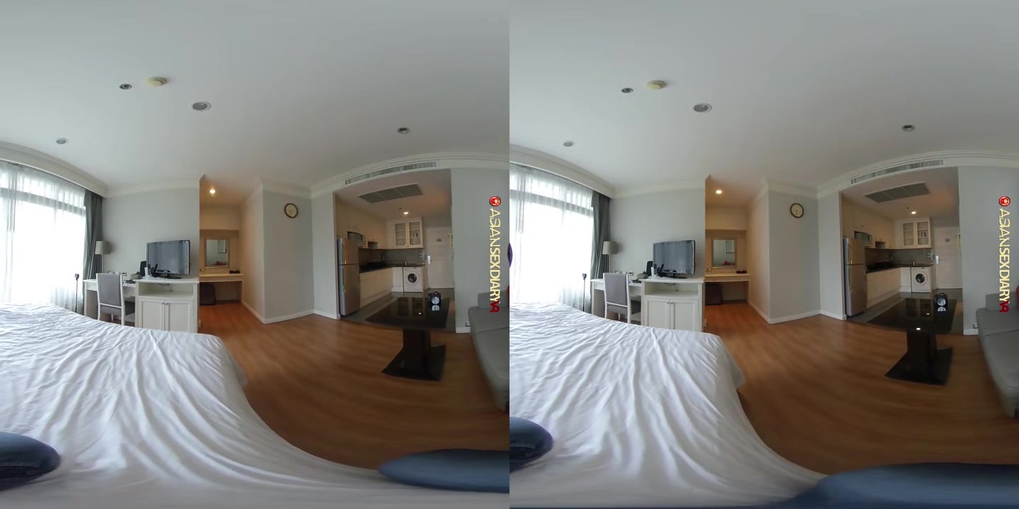 Thai Barslut Pees While Getting Fucked - AsiansexdiaryVR