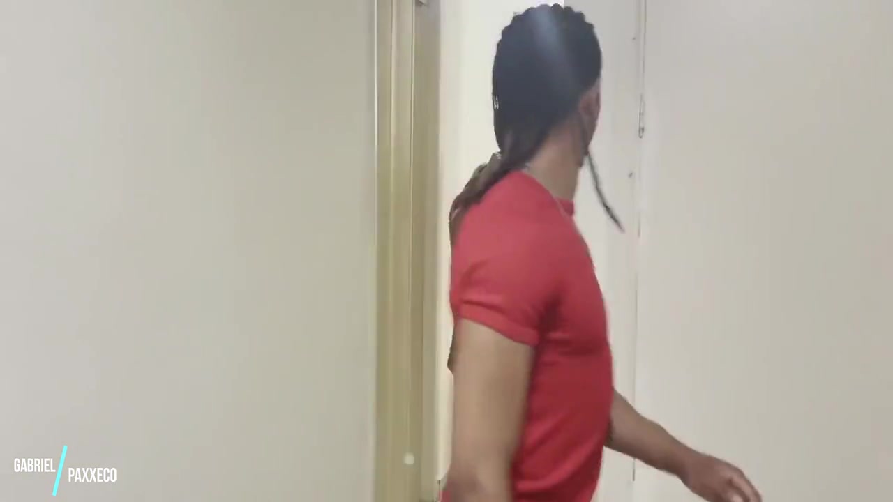 O Morador De Rua Dotado completo No Red 6 Min - Gay Porn