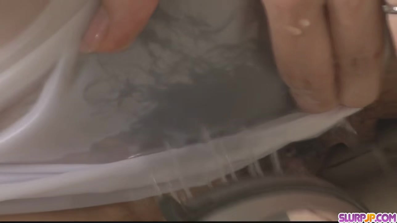 Hot milf Manami Komukai gobbles cock in the shower - More at Slurpjp.com