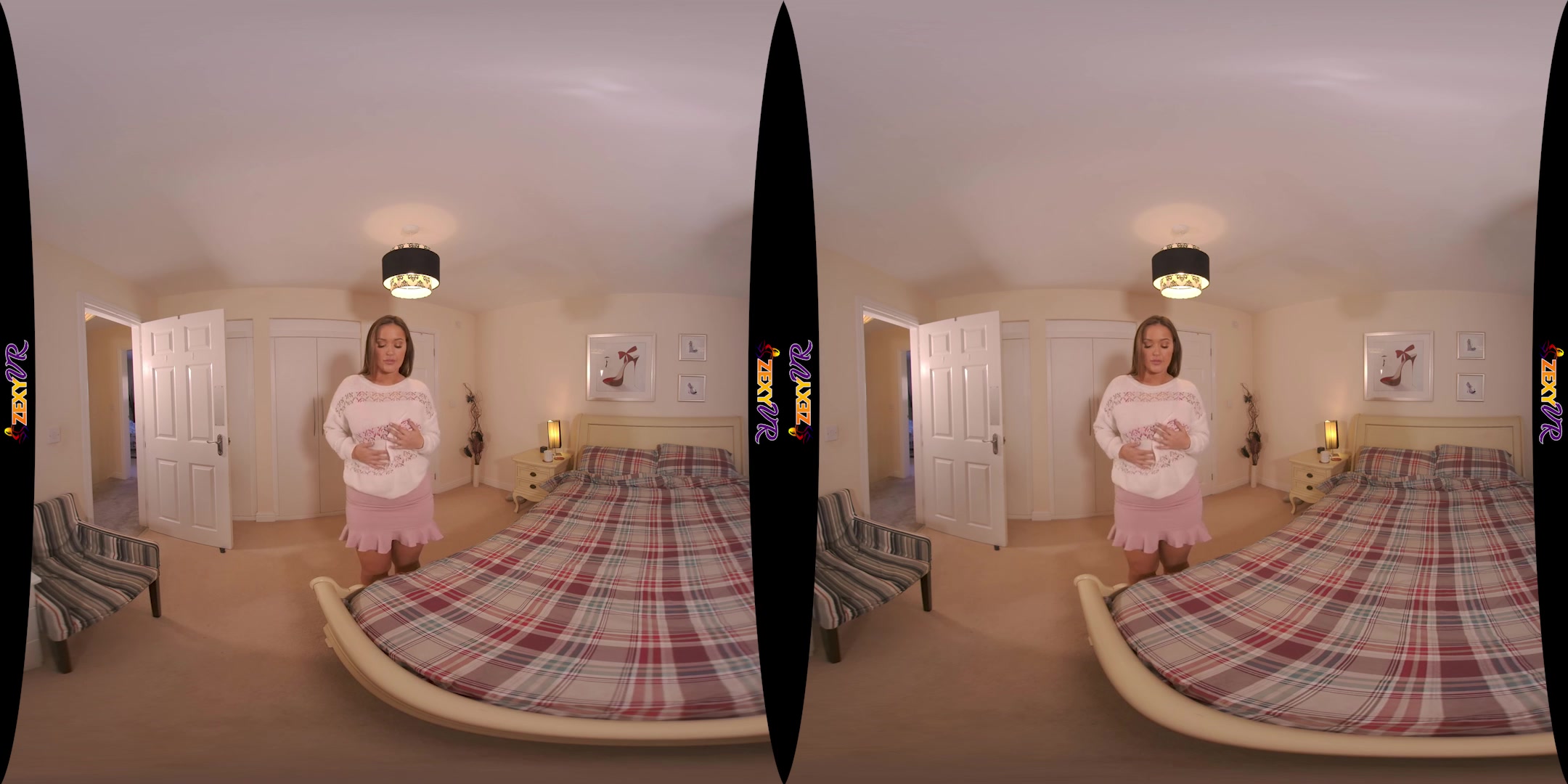 Raunchy Roommate featuring Frankie L - ZexyVR