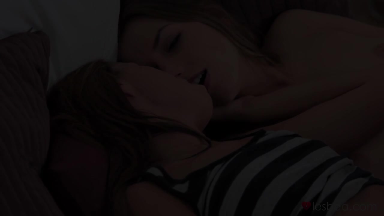 Eufrat & Gina in Lazy Weekend - Lesbea