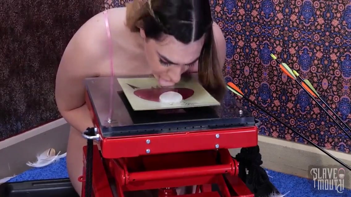 Lexi Grey In Cock Hungry 4 Min